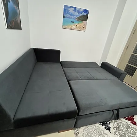 Capri 1 Bdr